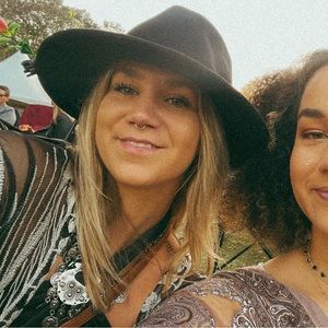 Meet your Posher, Brooke